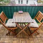 Sunny Citycenter Apartment - Graz Main Station