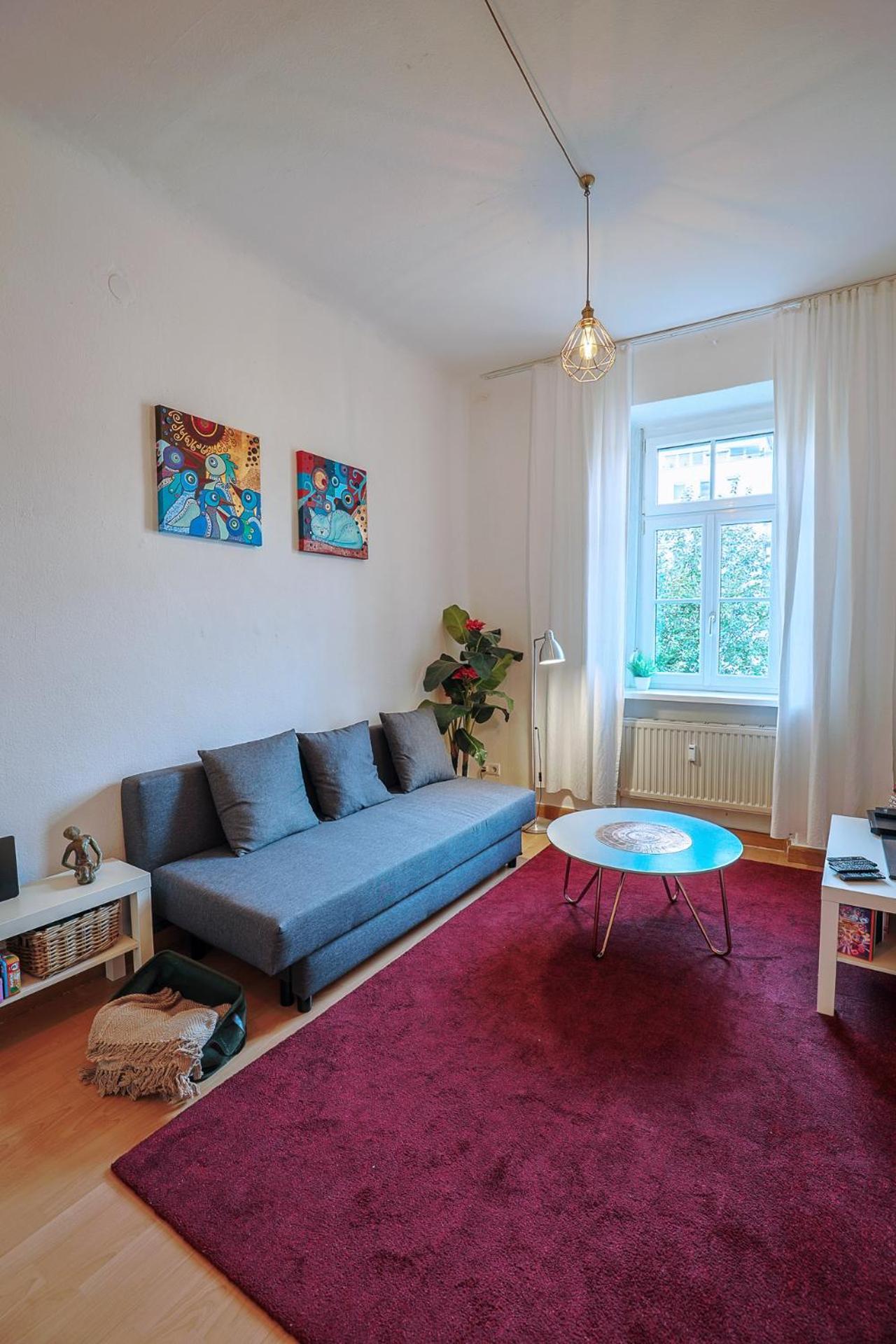 Sunny Citycenter - Main Station Apartment *