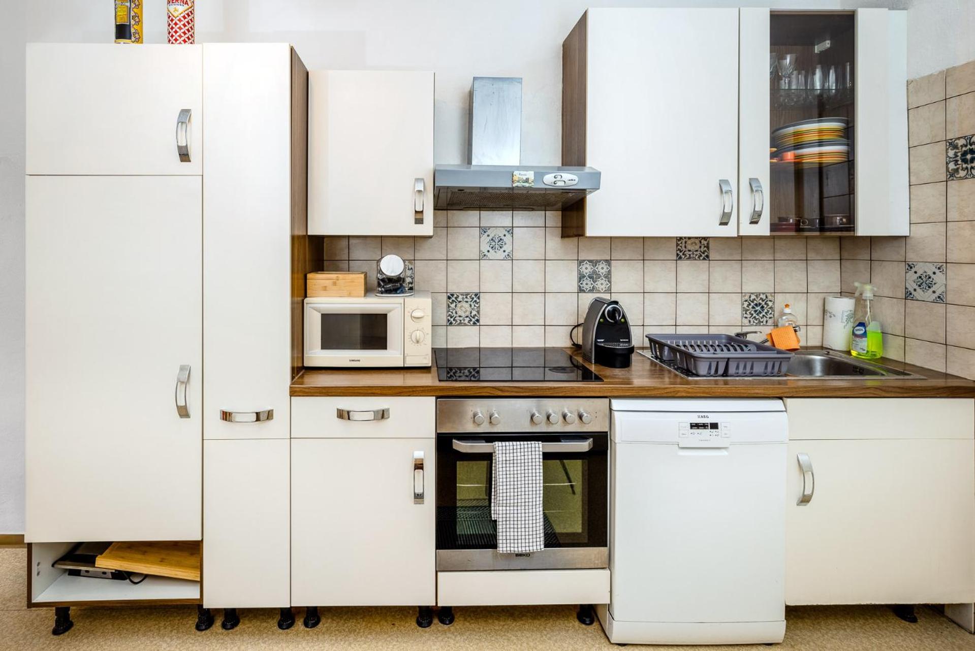 Sunny Citycenter - Main Station Apartment