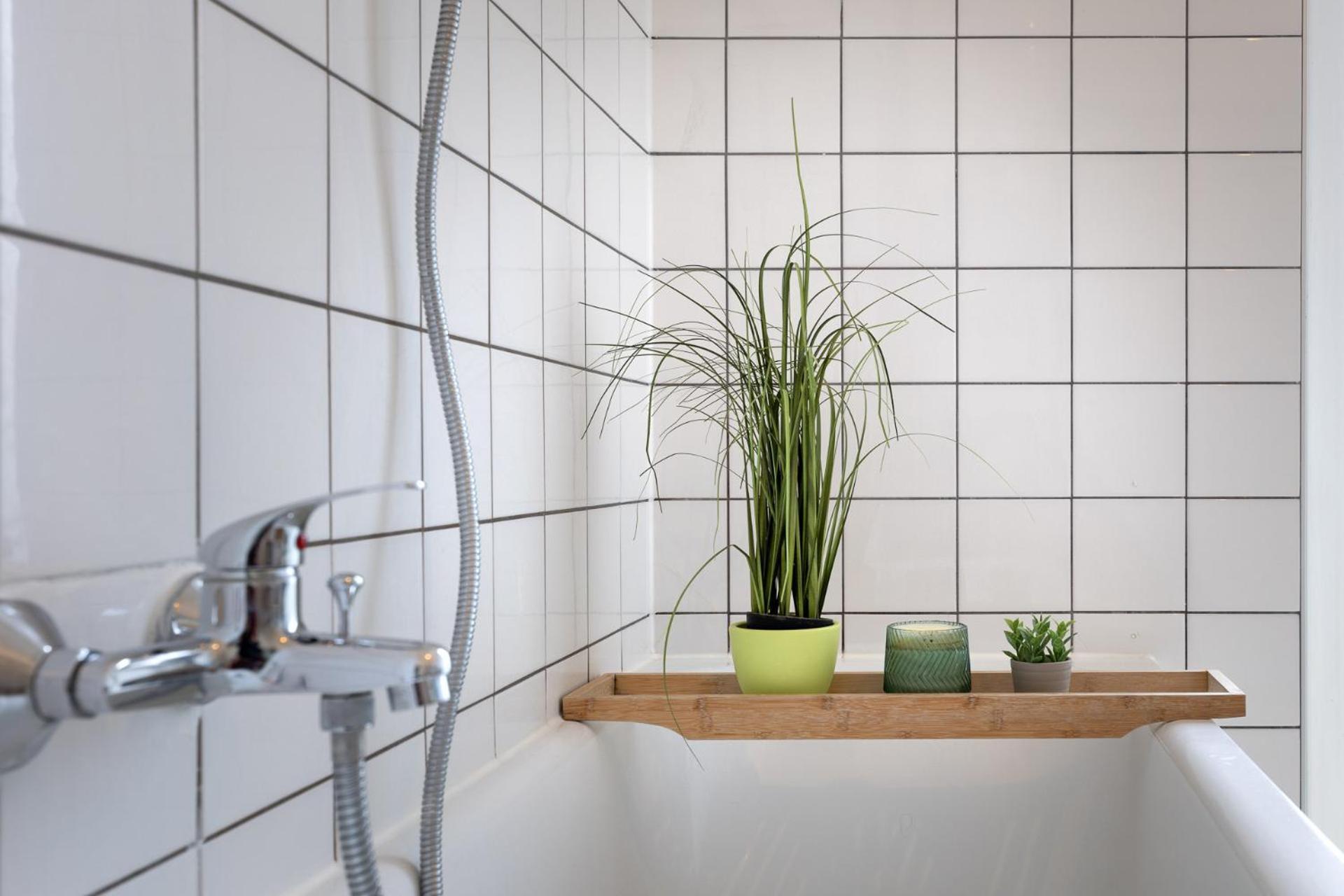 Sunny Citycenter - Main Station Apartment *