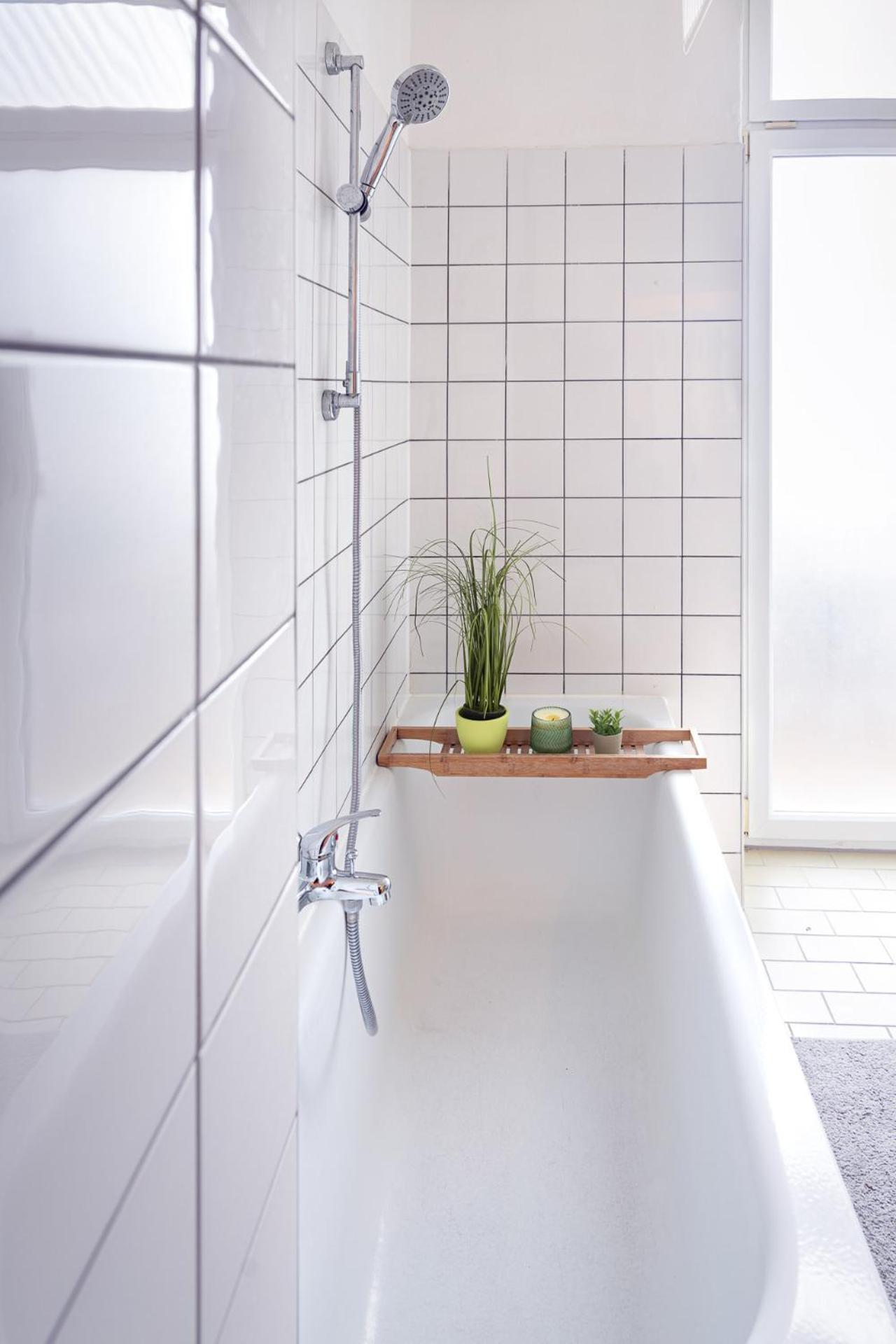 Sunny Citycenter - Main Station Apartment Graz